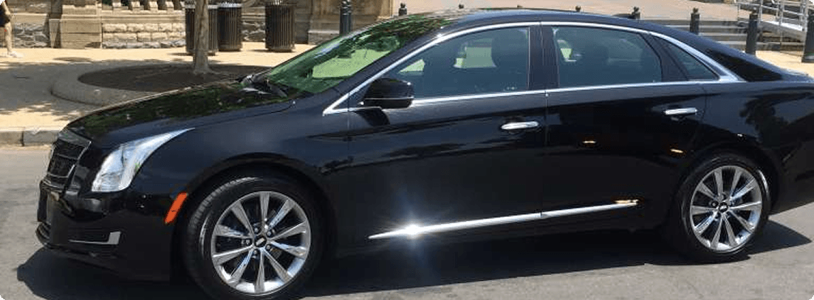 Cadillac XTS view 2